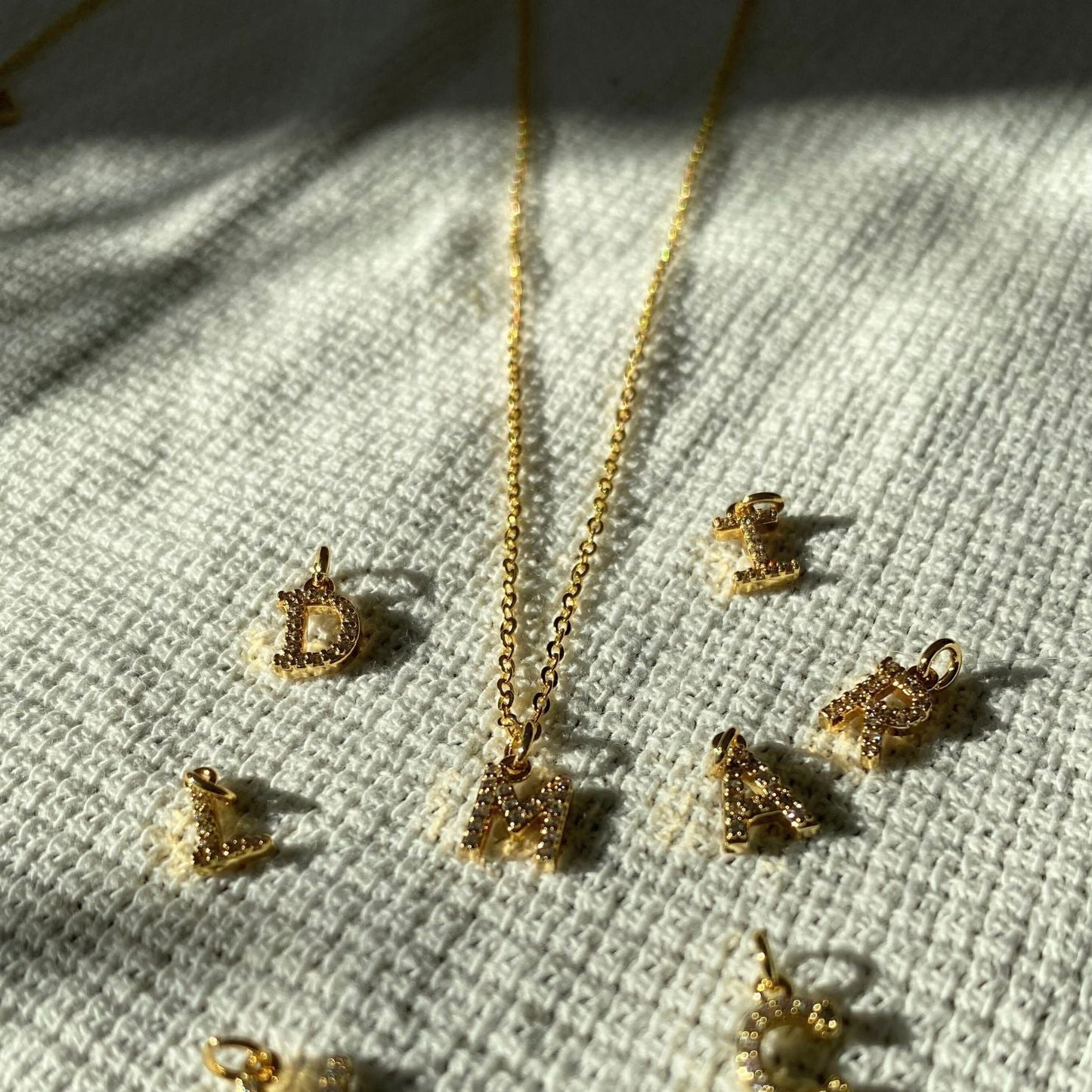 Jambi | Naszyjnik z literami, srebro 925 0,025kg 4