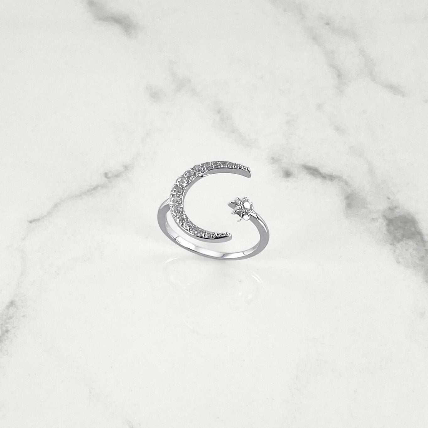 Pierścionek ze srebra 925 | Elegancki design 0,02 kg 1