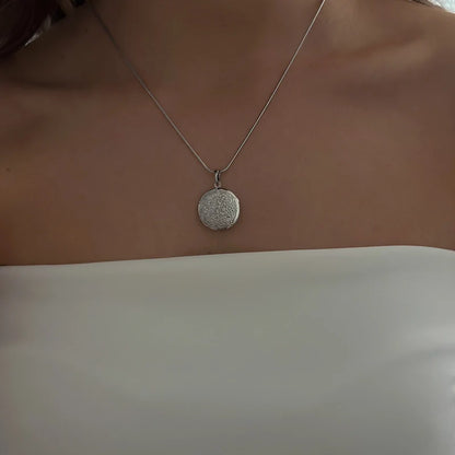 Floral Locket Necklace [Silver]