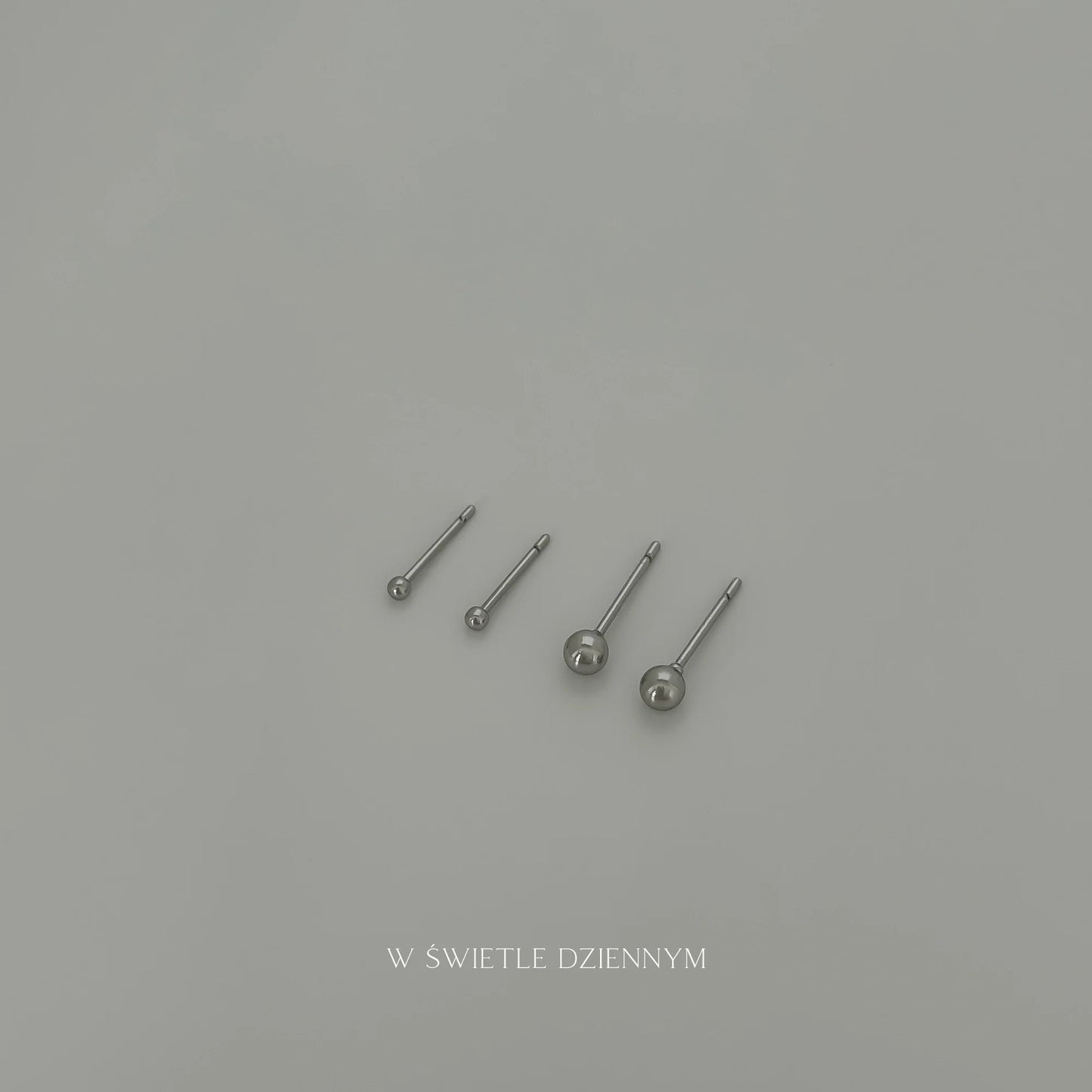Tiny Drops Studs [Silver]