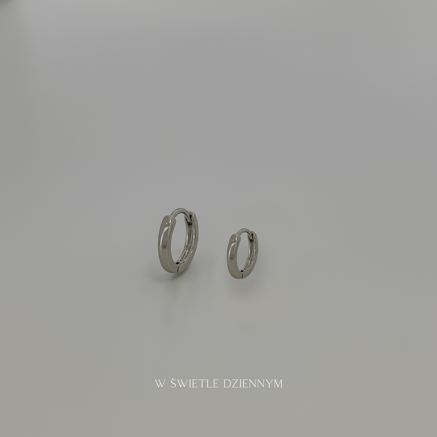 Usual Huggies [Silver]