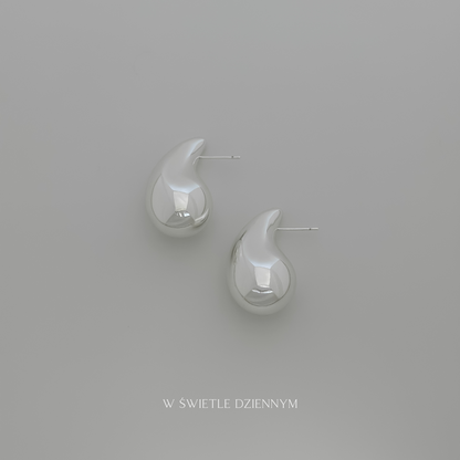Teardrop Midi Studs [Silver]
