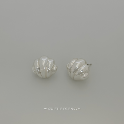Croissant Studs [Silver]