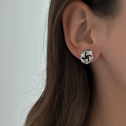 Knot Studs [Silver]
