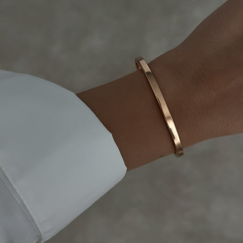 Oval Bangle Bracelet