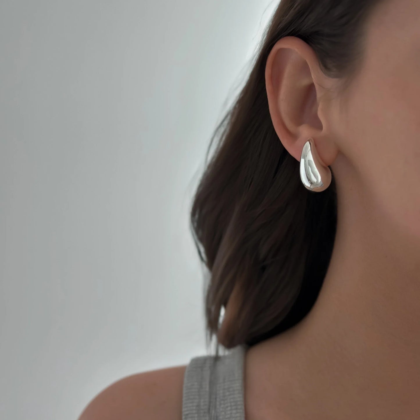 Teardrop Midi Studs [Silver]