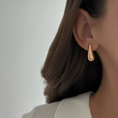 Slim Teardrop Studs