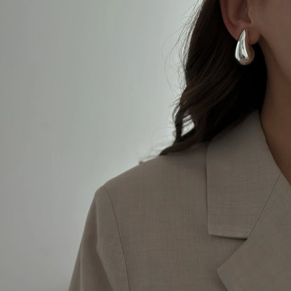 Teardrop Studs [Silver]