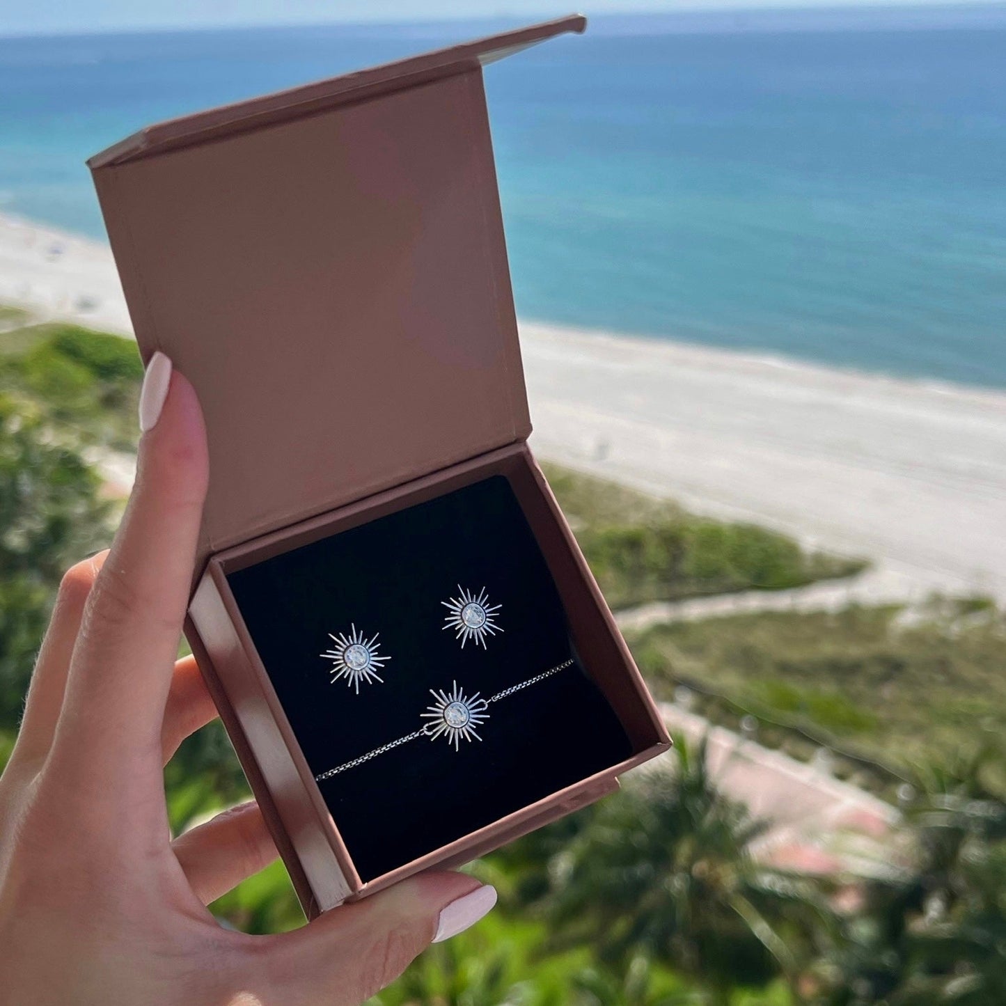 Srebrny Kolczyk | Cyrkonia 4mm, Srebro 0.01kg 2