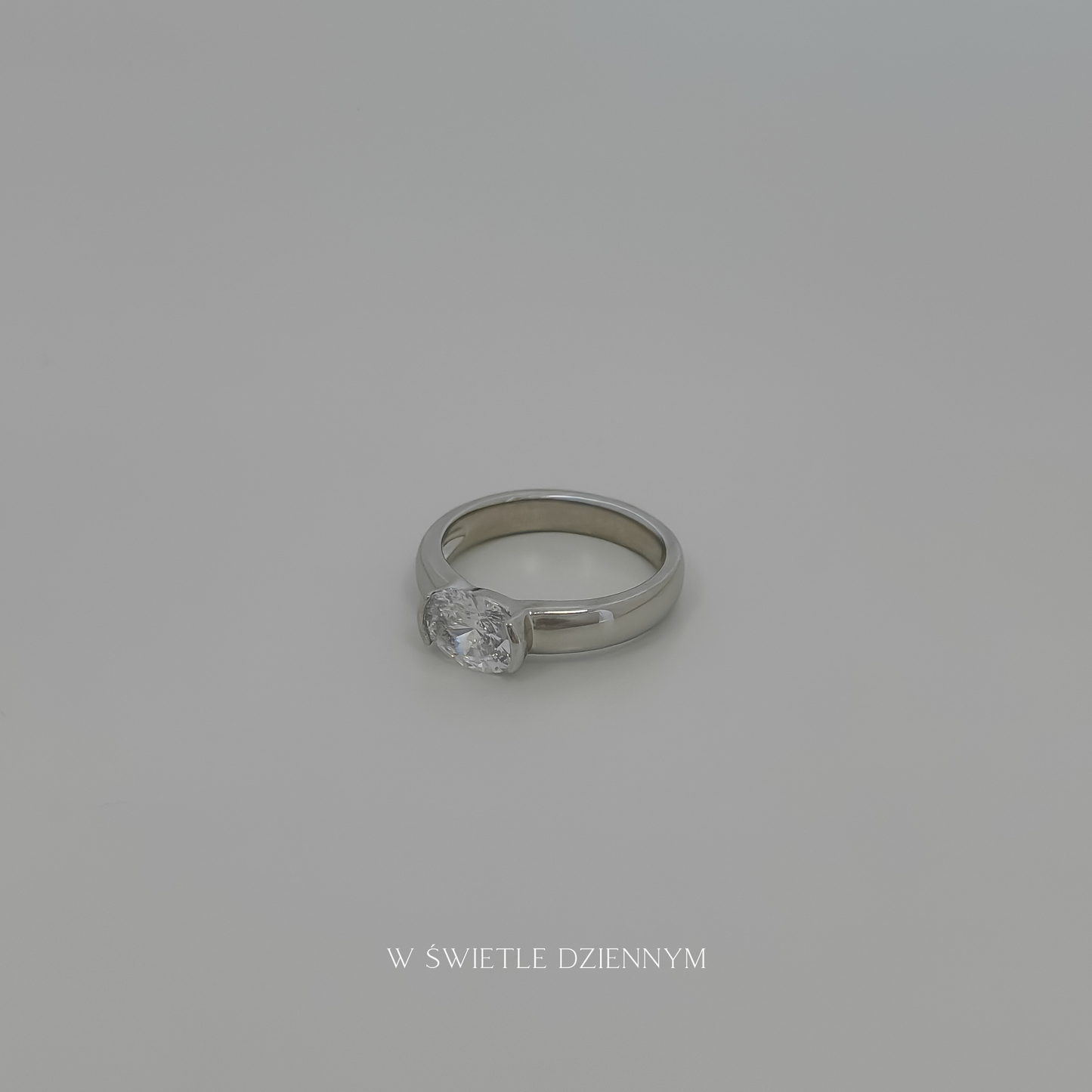 Mia Diamond Ring [Silver]