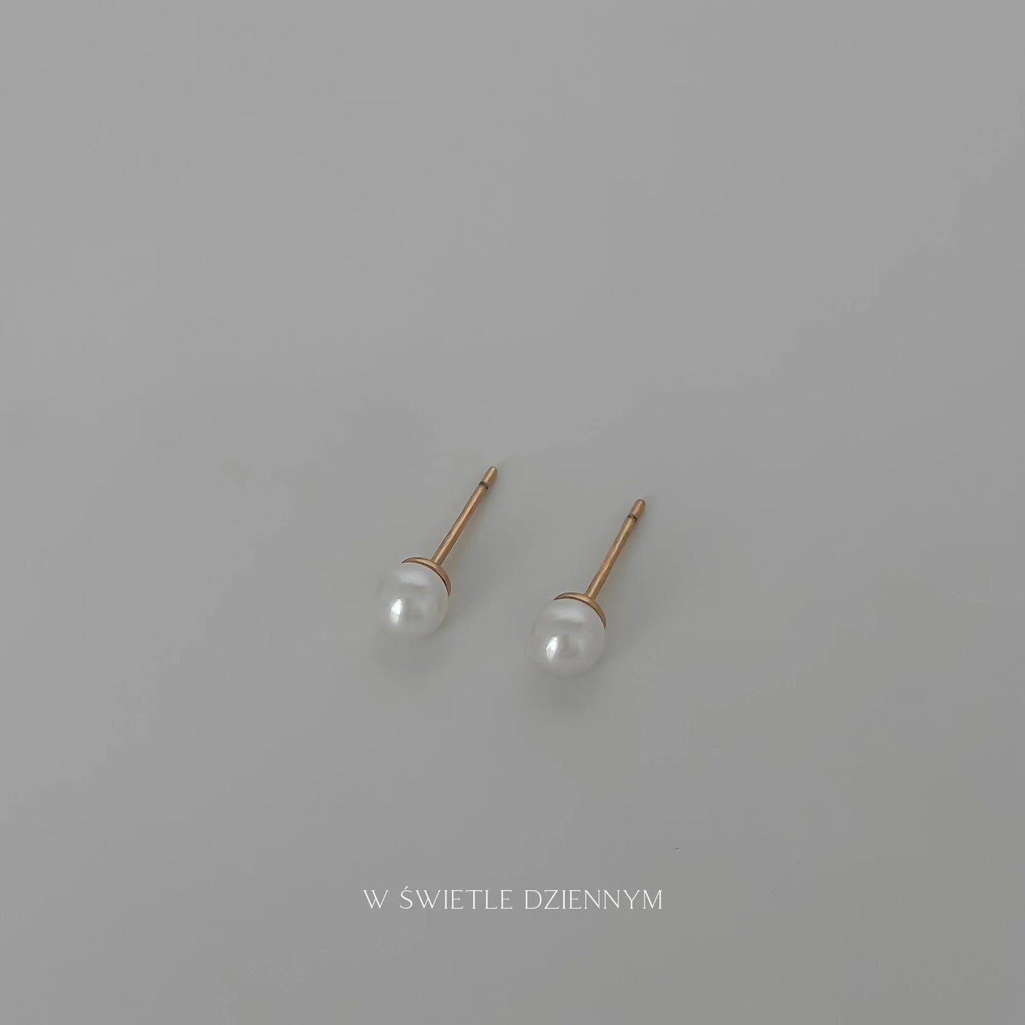 Mini Pearl Studs