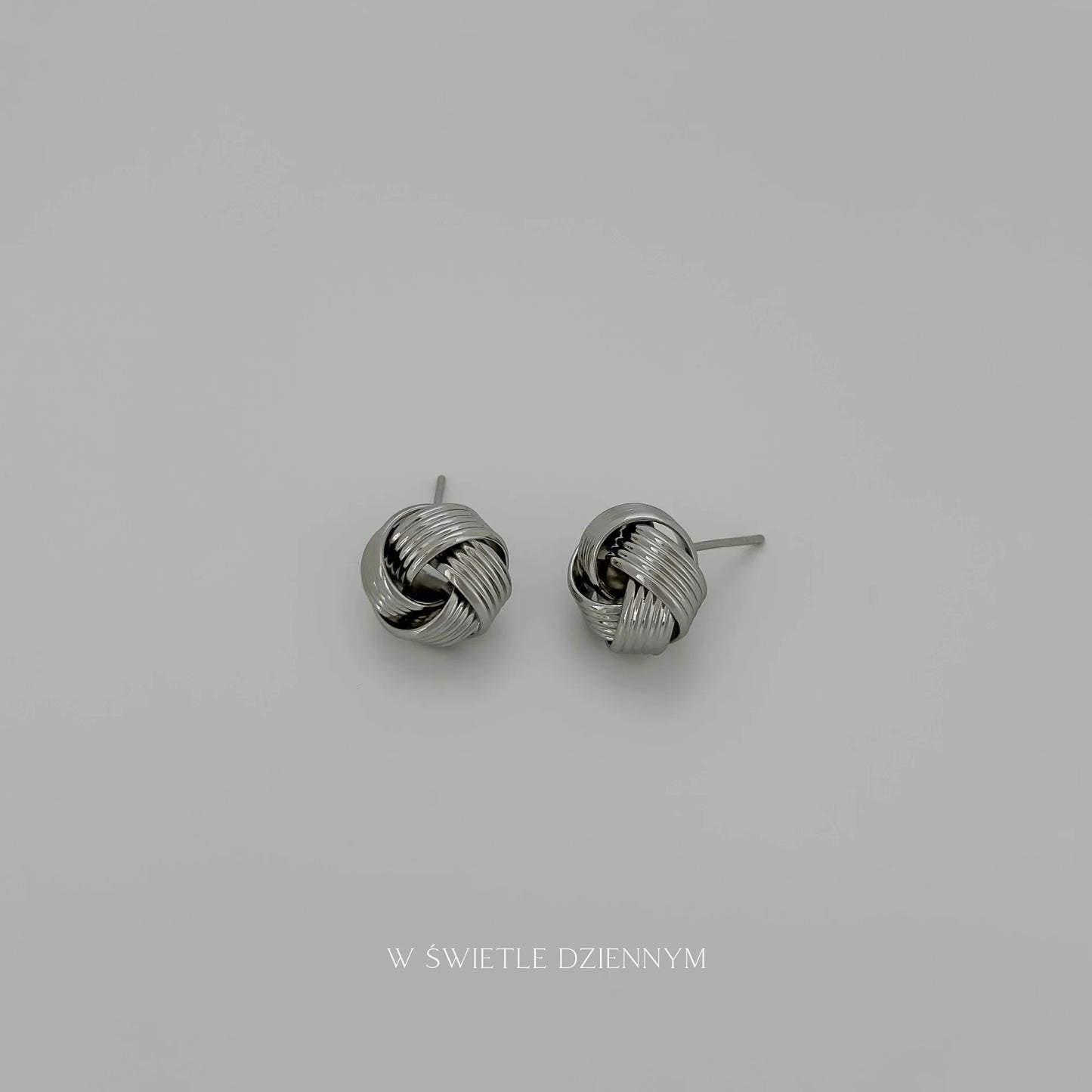 Knot Studs [Silver]