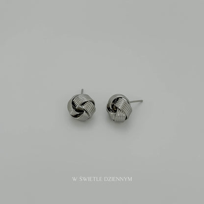 Knot Studs [Silver]
